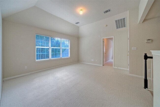 Building Photo - 2616 Henley Dr