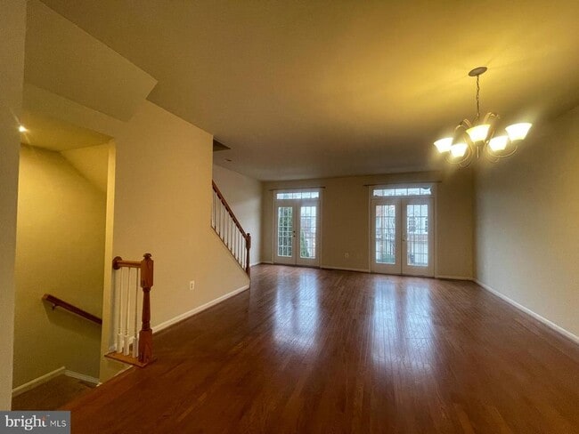 Building Photo - 24693 Kings Canyon Square