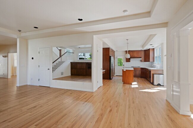 Building Photo - 8161 Ragle Pl