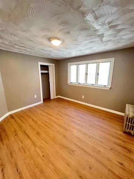 Building Photo - 141 Albion St