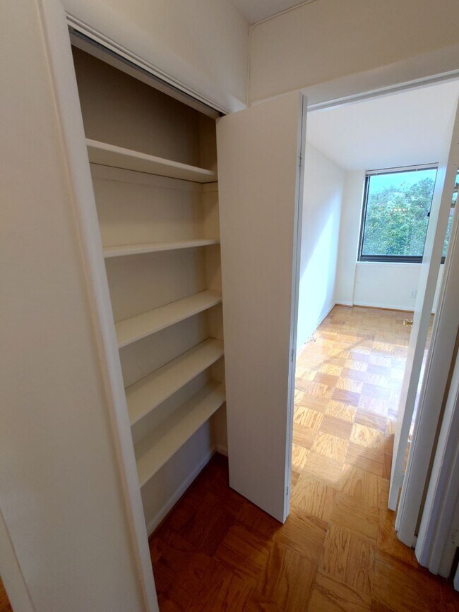 Building Photo - 600 Roosevelt Blvd