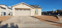 Building Photo - Stunning 4 bedroom, 2 bath home in East El Paso!