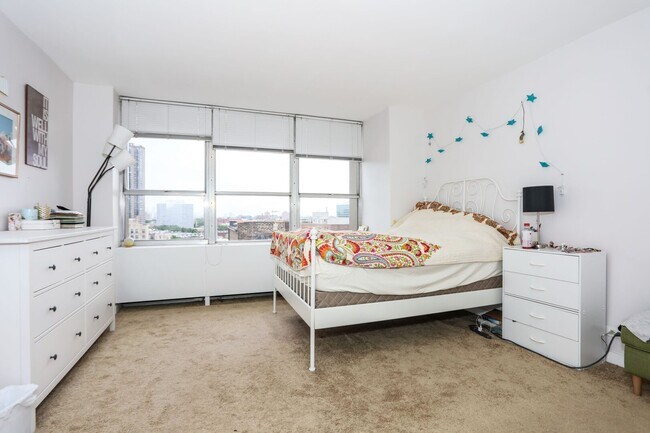 Building Photo - 655 W Irving Park Rd