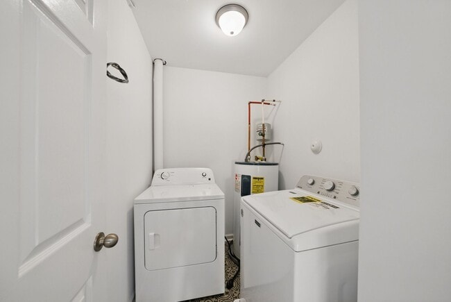 Building Photo - 8621 Neuse Club Ln