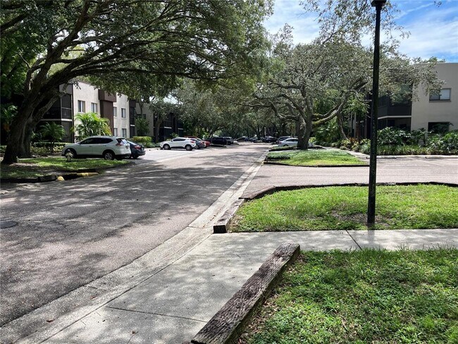 Building Photo - 11703 Raintree Village Blvd