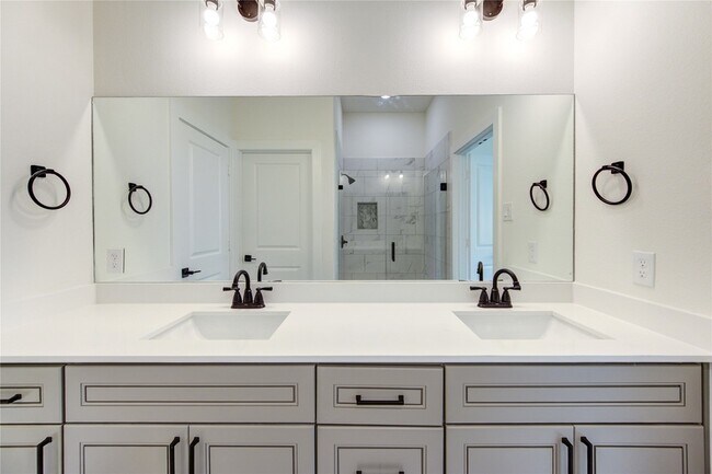 Building Photo - 4336 Avron Dr