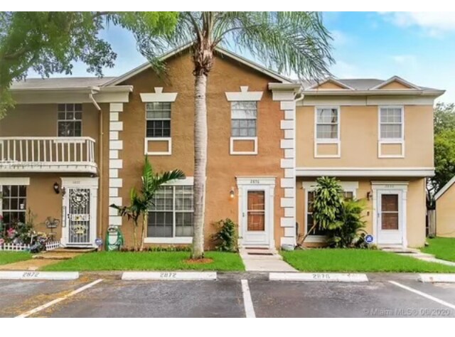 Building Photo - 2876 S Cambridge Ln