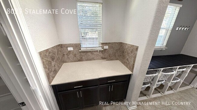 Building Photo - 8027 Stalemate Cv