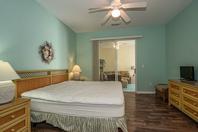 Building Photo - 7652 15th St