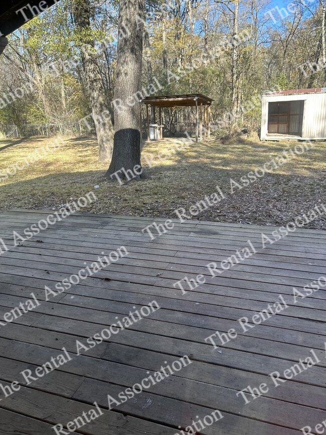 Building Photo - 56 Martha Dr