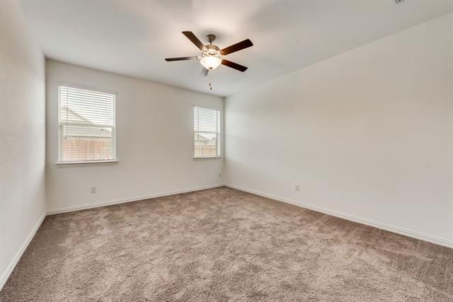 Building Photo - 1833 Lake Grove Dr