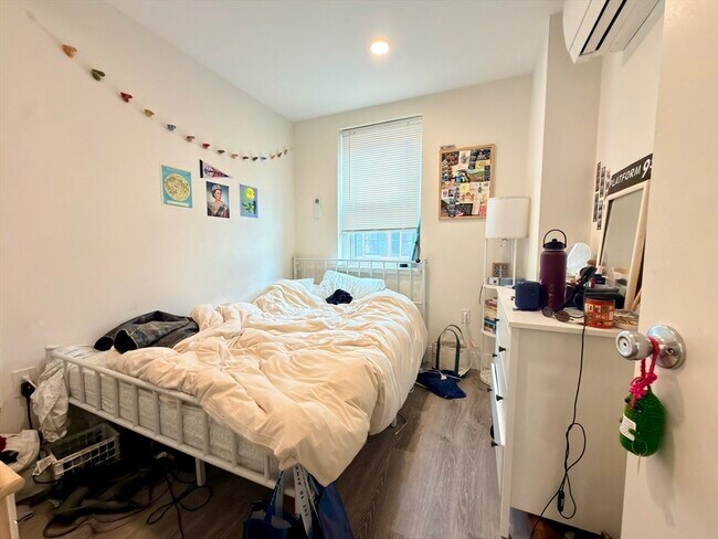 Building Photo - 46 Melrose St