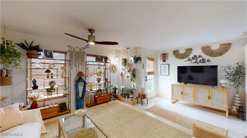Building Photo - 5216 Versailles Ct
