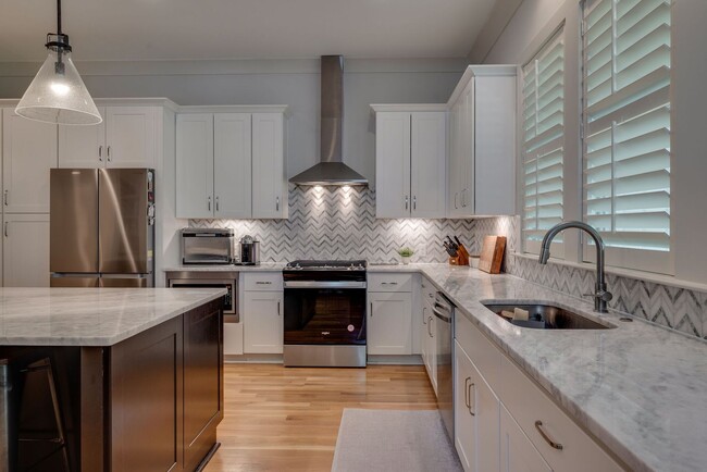 Building Photo - **Newly constructed beautiful home - locat...