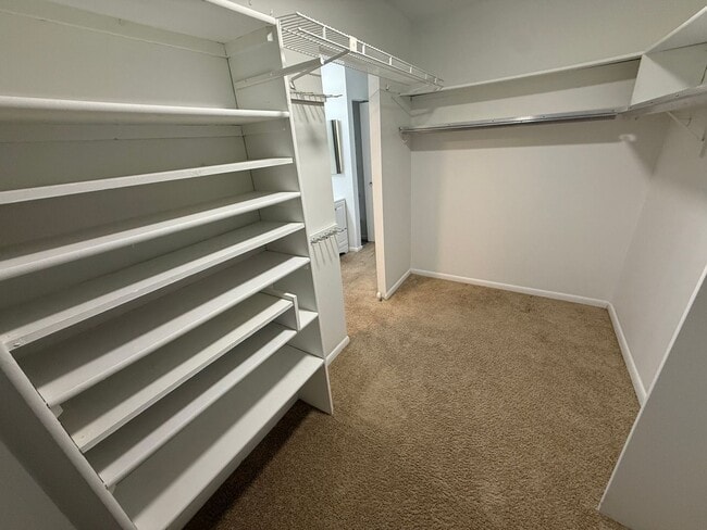 Building Photo - 6711 Park Heights Ave