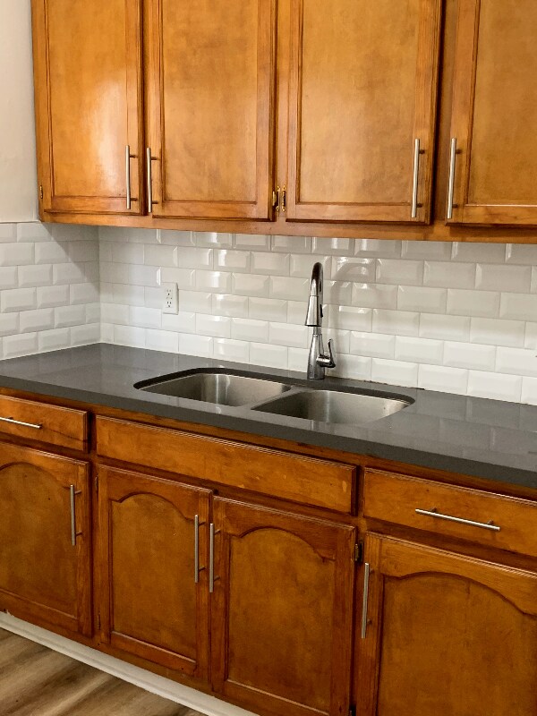 Building Photo - 808 N Poinsettia Pl