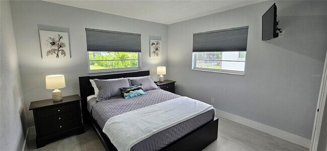 Building Photo - 251 SE 46th St