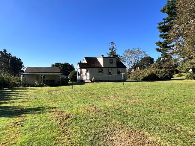 Building Photo - 7 Chesebro Ln