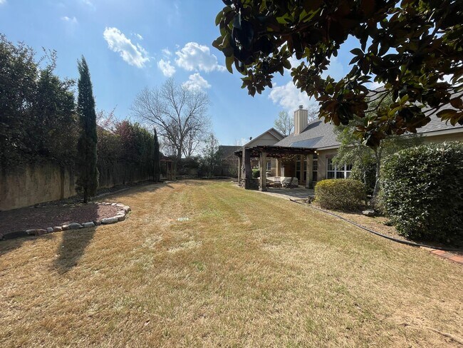 Building Photo - 154 Solamere Ln