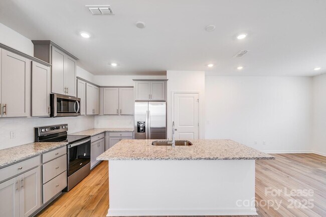 Building Photo - 2212 Cobble Ct