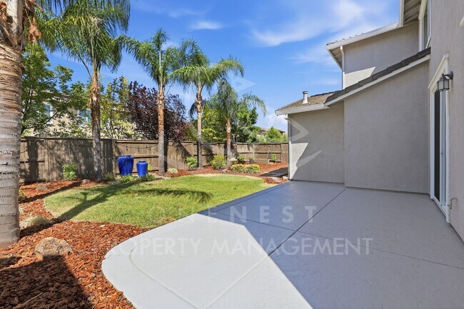 Building Photo - 2127 Ranch View Dr