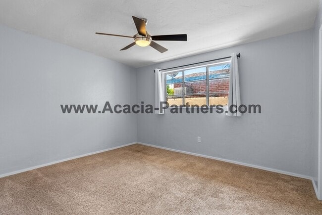 Building Photo - Two Bedroom Home with Guest House
