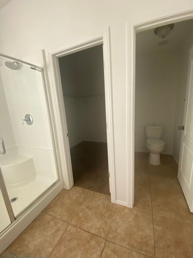 Building Photo - NW 3 bedroom