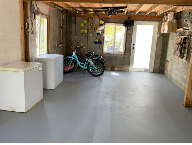 Building Photo - 30872 Minorca Dr
