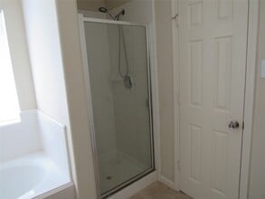Building Photo - 6338 Applewood Forest Dr