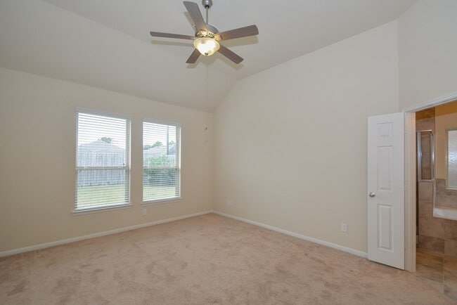 Building Photo - 20215 Stonebridge Terrace Dr