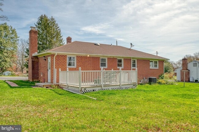 Building Photo - 1016 Winfield Dr