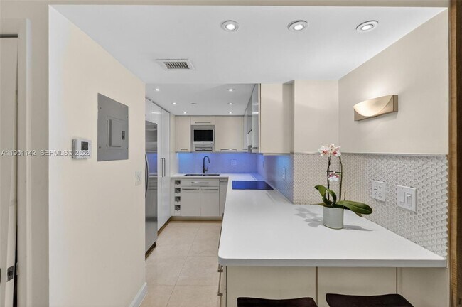 Building Photo - 2401 Collins Ave