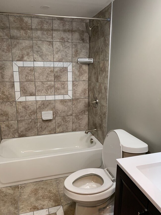 Building Photo - 2630 Edwards Wy