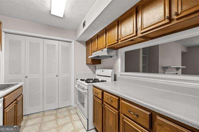 Building Photo - 1004 Dunbar Dr