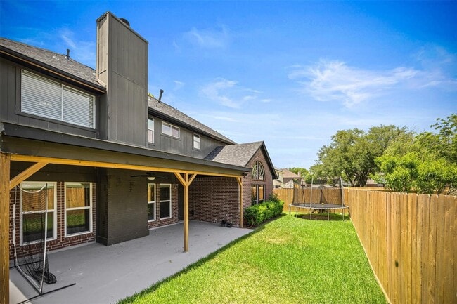 Building Photo - 5702 W Vistaglen Loop
