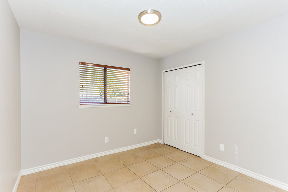 Building Photo - 6906 Forestview Dr