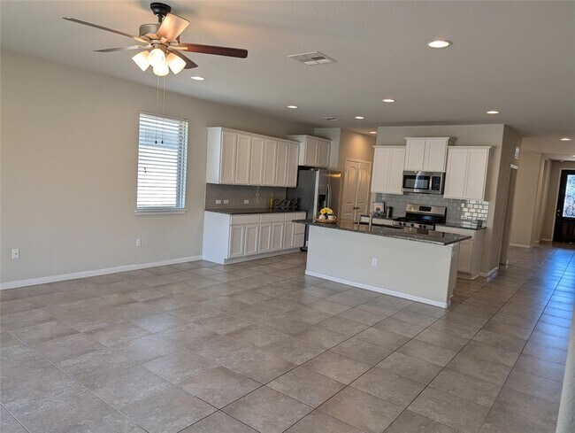 Building Photo - 2612 Bowen St