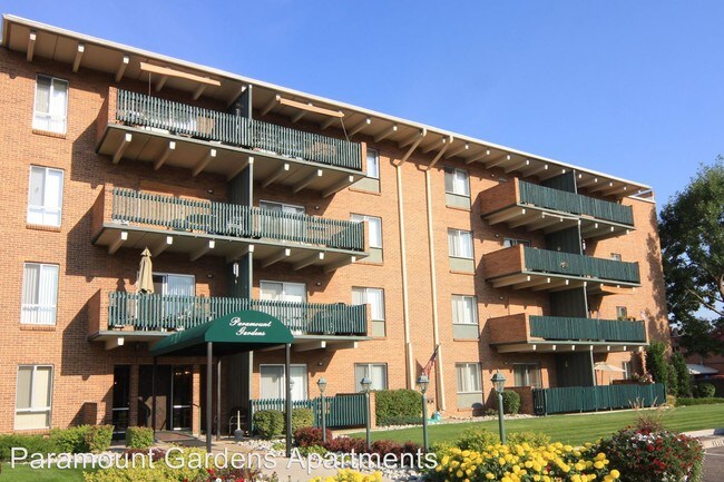 Building Photo - 2684 Paramount Pkwy