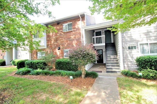 Primary Photo - (Coming Soon) 2 Bedroom Condo In South Park!