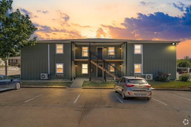 Building Photo - SoFay Lofts