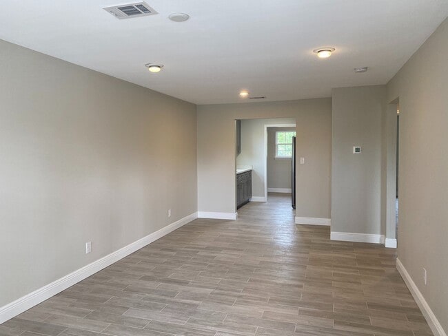 Building Photo - Gulf Breeze - Santa Rosa Shores - 2 bedroo...