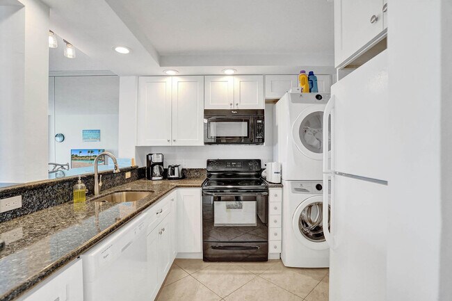 Building Photo - 6000 N Ocean Blvd