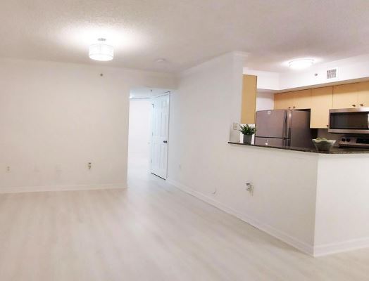 Building Photo - 2457 Centergate Dr