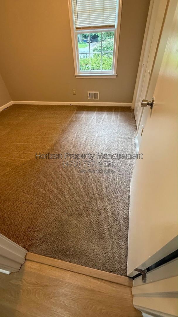 Building Photo - 4014 White Oak Ct NW