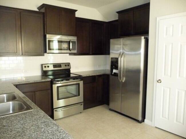 Building Photo - 18409 Bandelier Dr