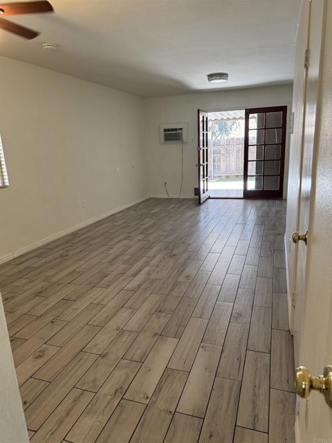 Building Photo - 7069 Russan Ln