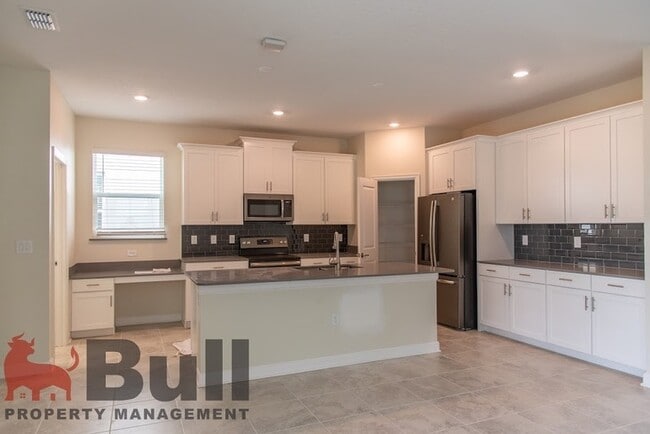 Building Photo - 11808 Campfire Story Ln