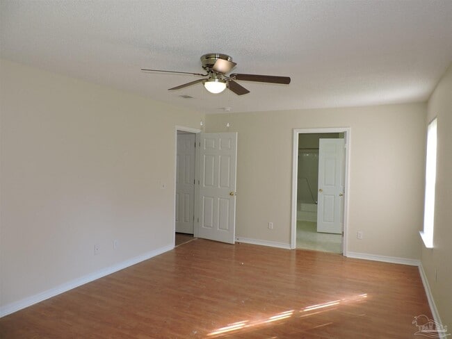 Building Photo - 2145 Jarrod Dr