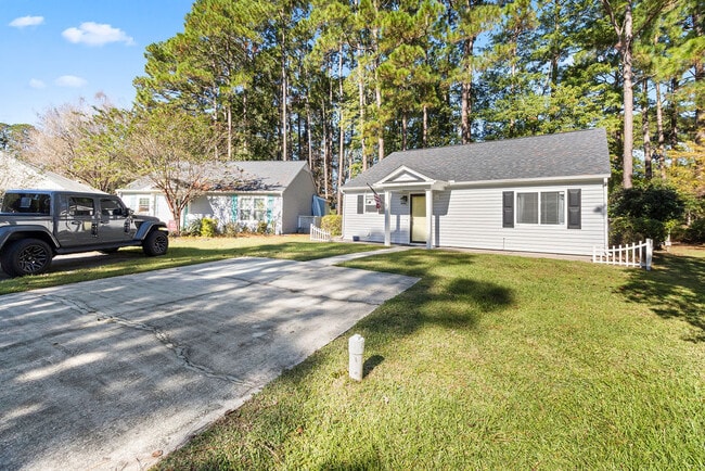 Building Photo - Sweetbriar Home