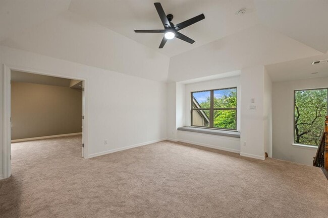Building Photo - 2201 Quarry Loop